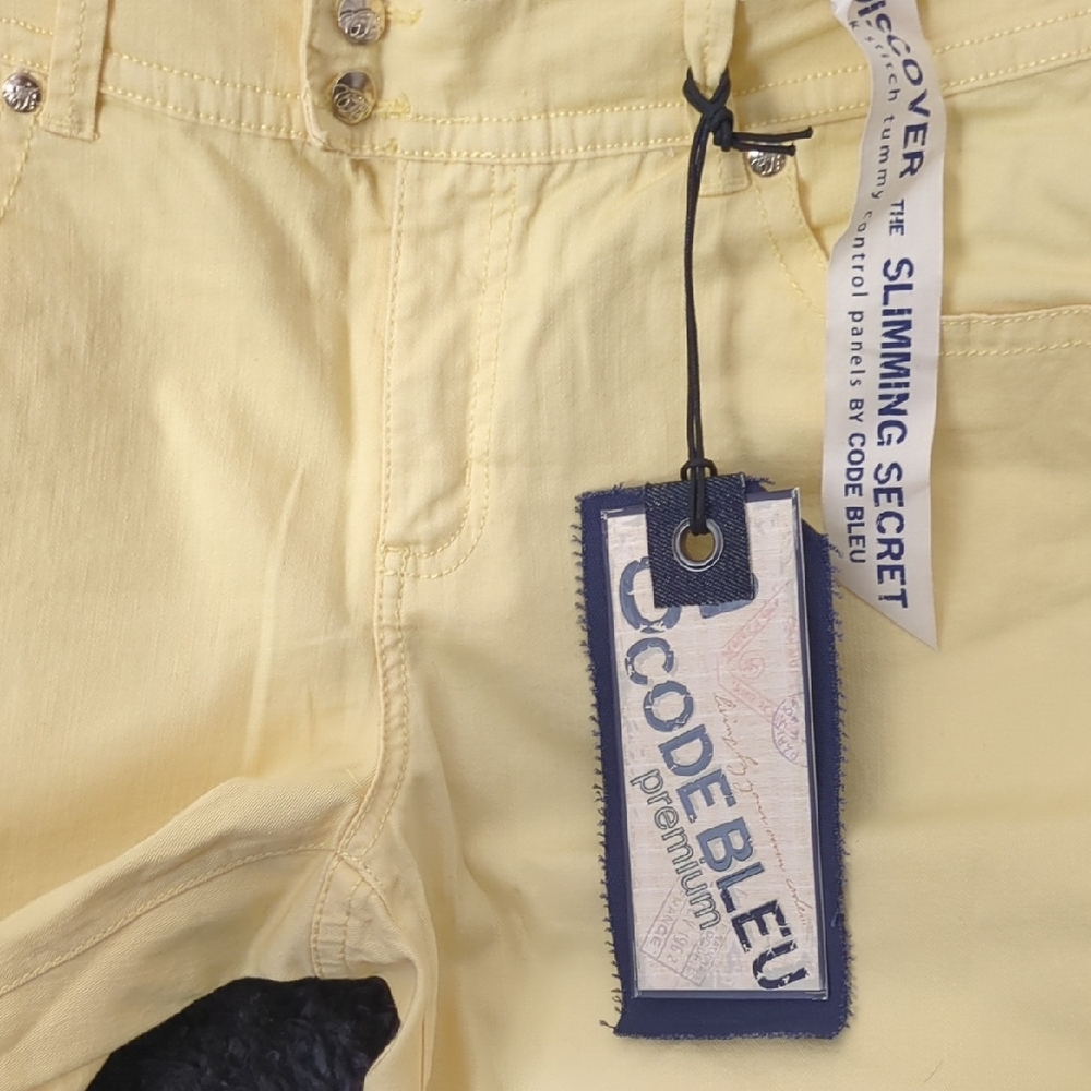 Code Bleu Light Yellow Women's Bermuda Shorts - Picture 6 of 11